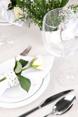 restoranda masa aranjmanı