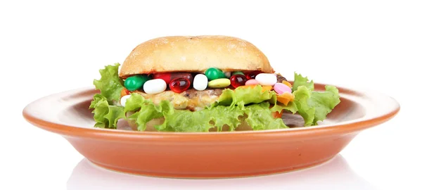 栄養ケアのための概念的なイメージ: ビタミンや栄養補助食品パンの盛り合わせ。白で隔離 — ストック写真