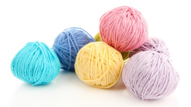 çok renkli clews üzerinde beyaz izole