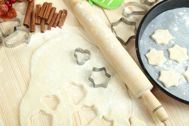 Yılbaşı kurabiyeleri yakın çekim yapma süreci