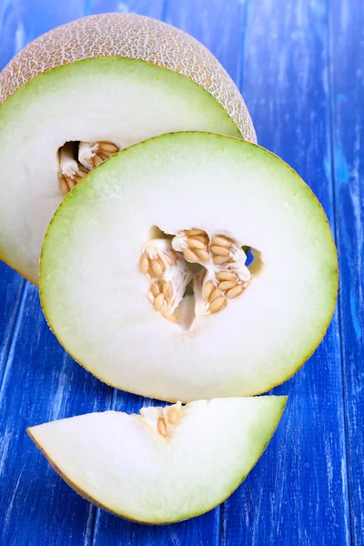 Ripe melons on wooden table close-up — Stock Photo, Image