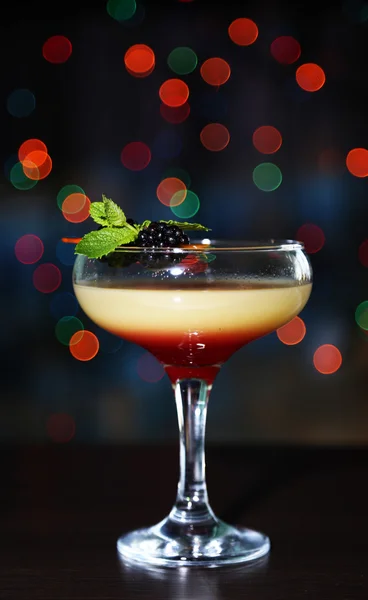 Tasty blackberry cocktail on bright background — Stock Photo, Image