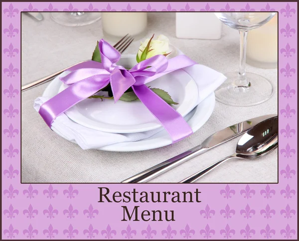 Tabellen arrangemanget i restaurang — Stockfoto