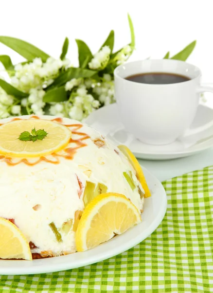 Deliziosa torta di gelatina sul tavolo su sfondo bianco — Foto Stock