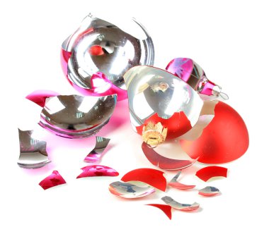 beyaz izole kırık Noel oyuncaklar