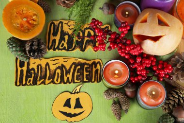 kompozisyon için halloween ile ahşap masa yakın çekim