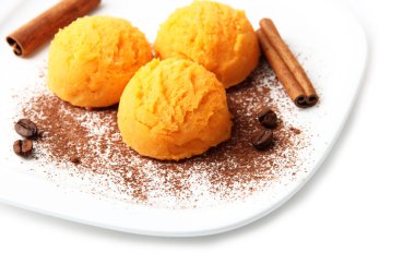 lezzetli dondurma tabağı yakın çekim