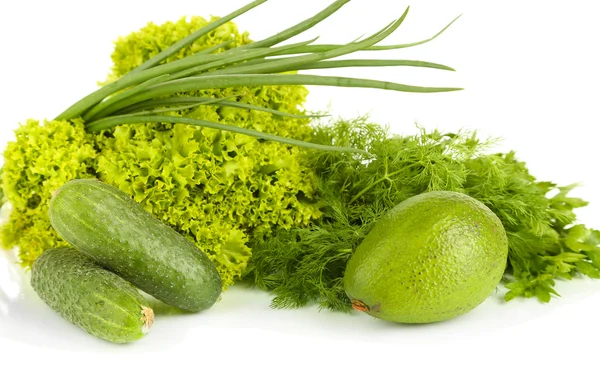 Verduras verdes frescas aisladas en blanco — Foto de Stock