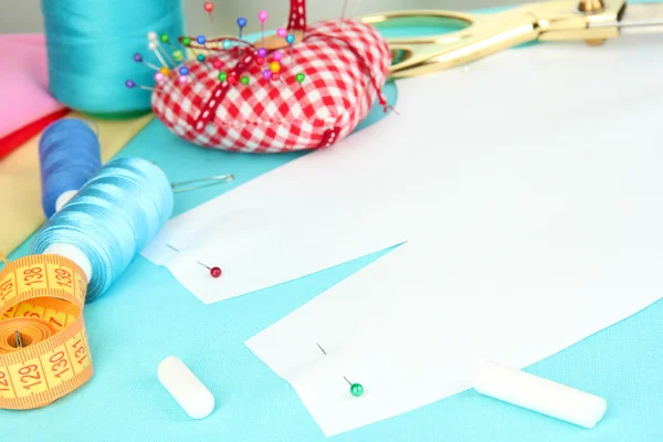 Mode ontwerp van hulpmiddelen voor naaien — Stockfoto