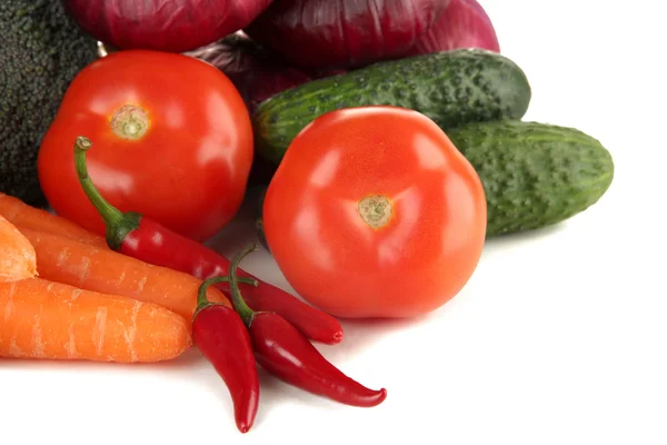 Composition des différents légumes isolés sur blanc — Photo