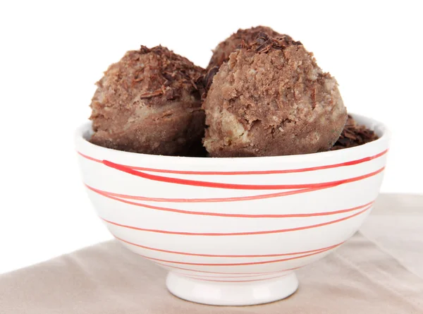 Tasty boules de crème glacée dans un bol, isolé sur blanc — Photo