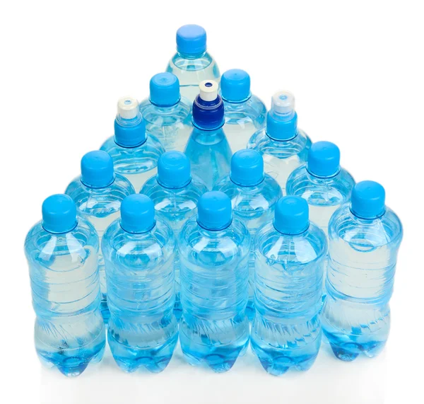 Diverse bottiglie d'acqua isolate su bianco — Foto Stock