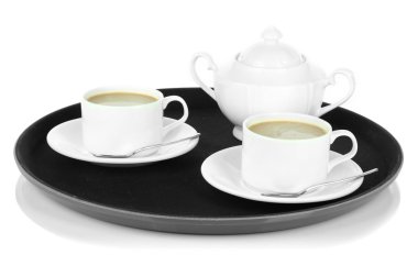 Kahve üzerine beyaz izole tepsi