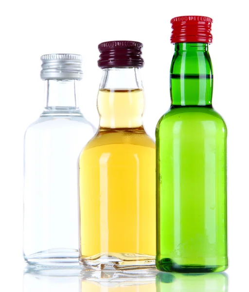 Minibar flaskor, isolerad på vit — Stockfoto