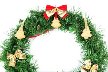 beyaz izole çerezleri Noel çelenk süslenmiş