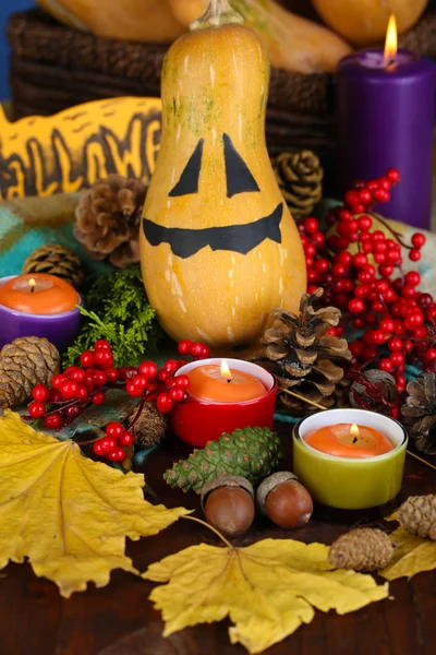 Skład na halloween z bliska dynie i świece — Zdjęcie stockowe