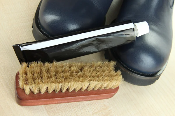 Shoe polishing close up — Stock Photo, Image