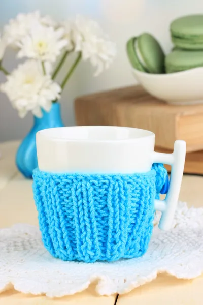 Tasse mit Stricksachen in Nahaufnahme — Stockfoto