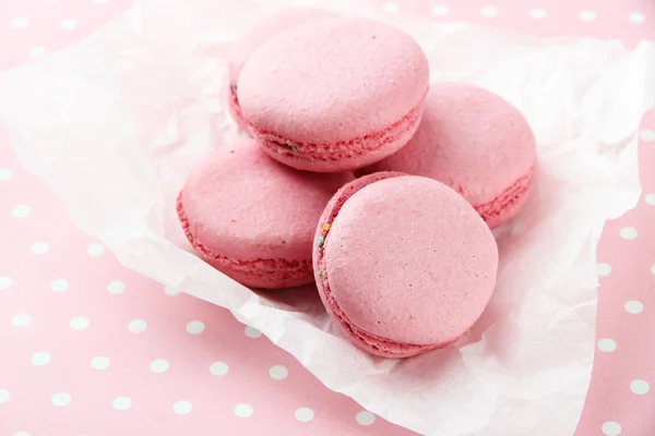 Gentle macaroons on table close-up — Stock Photo, Image