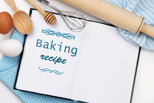 Cooking concept. Basic baking ingredients and kitchen tools close up — Stock Photo, Image