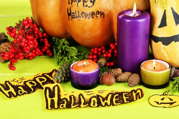 Skladba pro halloween na dřevěný stůl detail — Stock fotografie