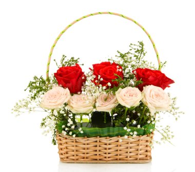 hasır sepet beyaz izole güzel güller