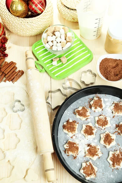 Processo di fabbricazione di biscotti di Capodanno primo piano — Foto Stock