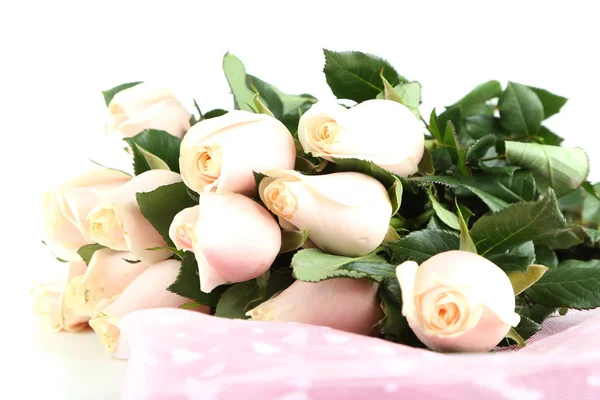 束美丽的玫瑰，白上孤立 — 图库照片