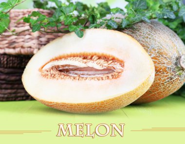 ahşap masa yakın çekim üzerinde olgunlaşmış kavun