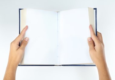 elinde beyaz izole kitap
