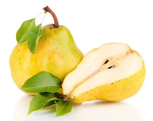 Saftiga päron isolerad på vit — Stockfoto