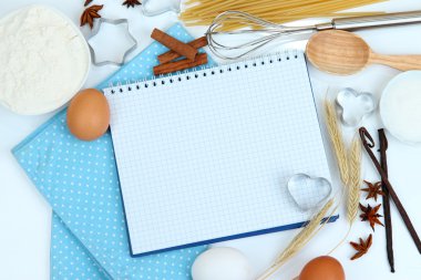 pişirme bir kavram. temel pişirme malzemeleri ve mutfak araçları kapat