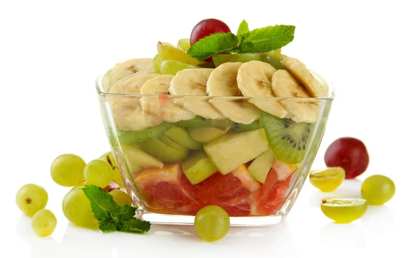 白で隔離されるガラスのボウル、おいしいフルーツ サラダ — ストック写真