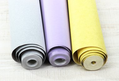 ahşap zemin üzerinde duvar kağıtları