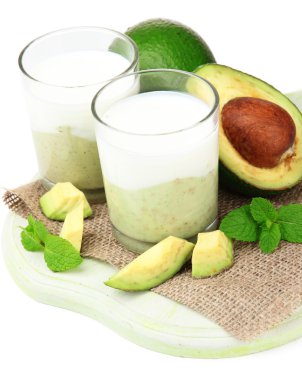 taze avokado güler yüzlü beyaz izole