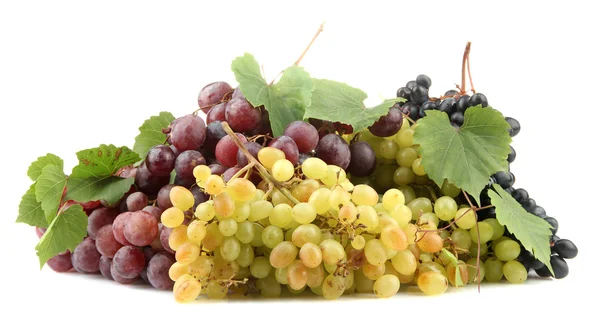 Surtido de uvas dulces maduras aisladas en el blanco —  Fotos de Stock