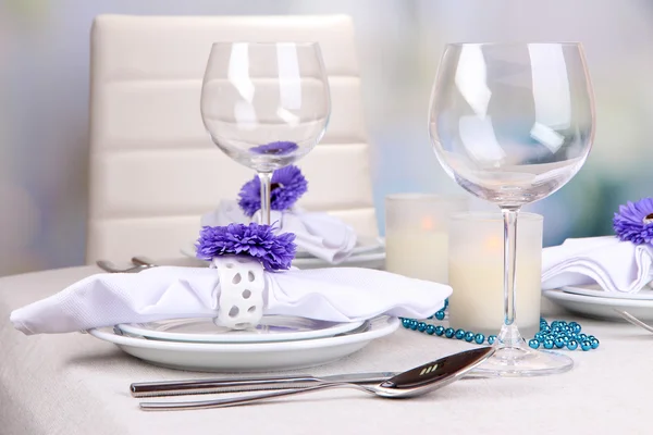 Tabel arrangement in restaurant — Stockfoto