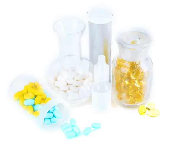 Botellas médicas y pastillas aisladas en blanco — Foto de Stock