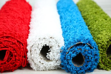 Farklı renklere yakın çekim birçok halı
