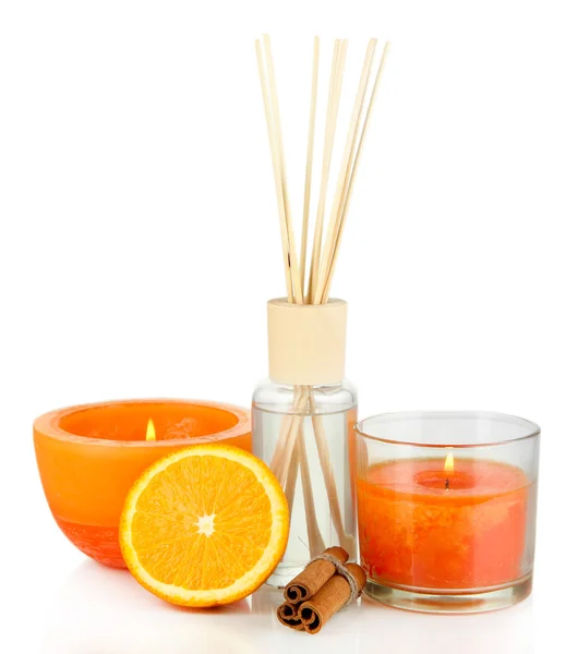 Bastoncini aromatici per la casa con odore fruttato isolato su bianco — Foto Stock