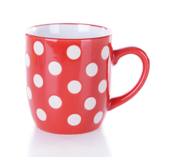 Tasse à pois rouges isolée sur blanc — Photo