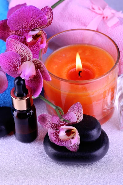 Prachtige spa omgeving met orchidee close-up — Stockfoto