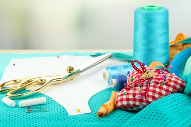 dikiş araçlarını moda tasarımı