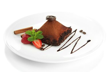 beyaz izole lezzetli çikolatalı kek