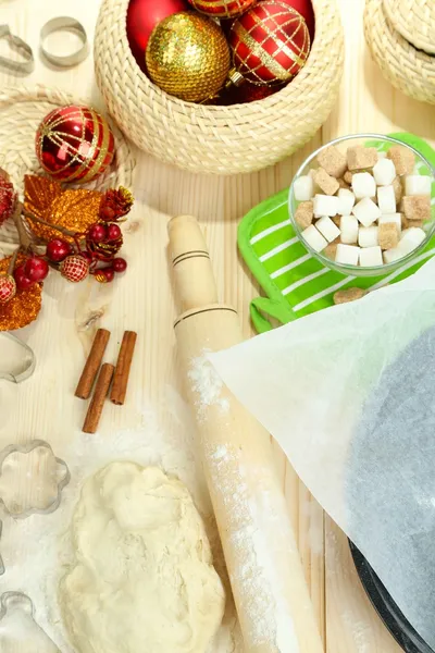 Processus de fabrication de cookies Nouvel An close-up — Photo