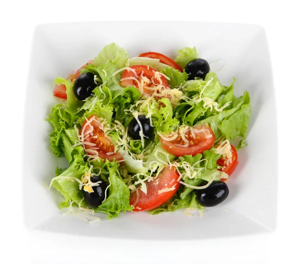 Salada leve em prato isolado em branco — Fotografia de Stock