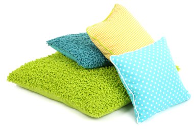 renkli yastıklar üzerinde beyaz izole