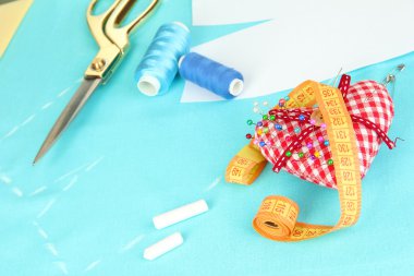 dikiş araçlarını moda tasarımı