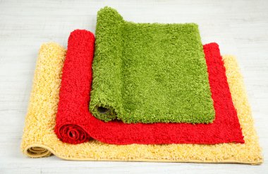 Farklı renklere yakın çekim birçok halı