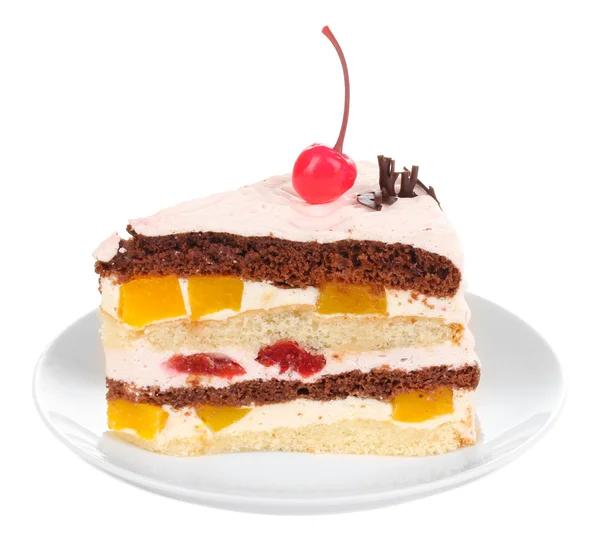 Cake van het gelaagde fruit geïsoleerd op wit — Stockfoto